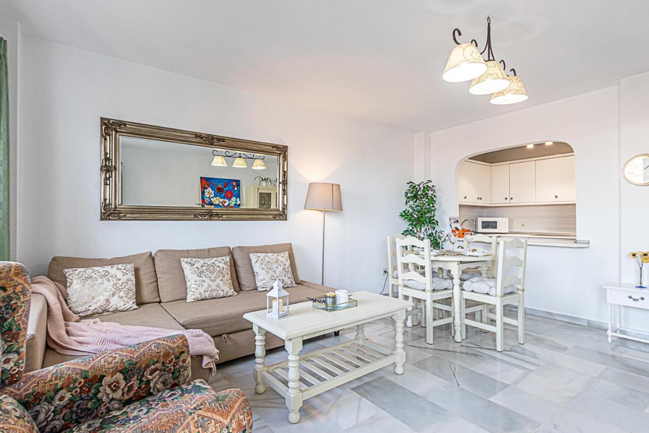 797 Holiday Rentals - Amplio Piso Para 4 En El Centro De Arroyo De La Miel Бенальмадена Экстерьер фото