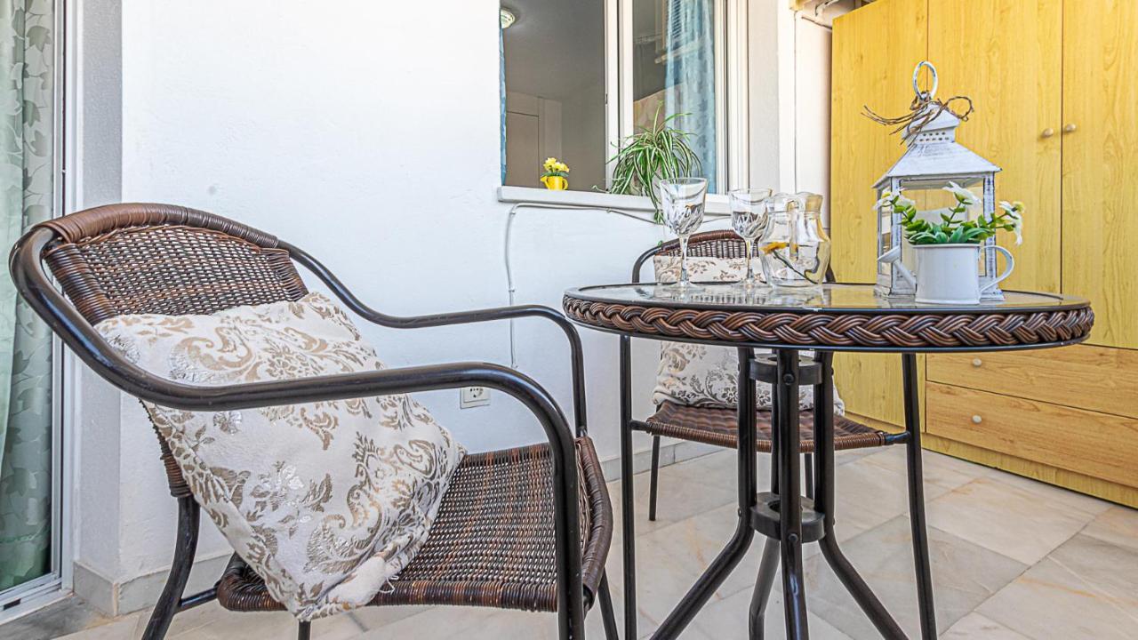 797 Holiday Rentals - Amplio Piso Para 4 En El Centro De Arroyo De La Miel Бенальмадена Экстерьер фото
