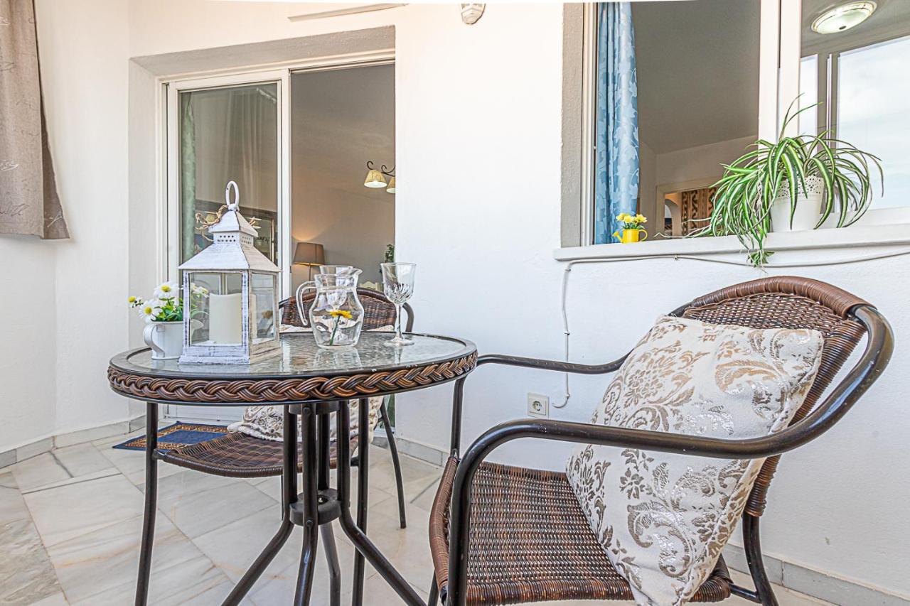 797 Holiday Rentals - Amplio Piso Para 4 En El Centro De Arroyo De La Miel Бенальмадена Экстерьер фото