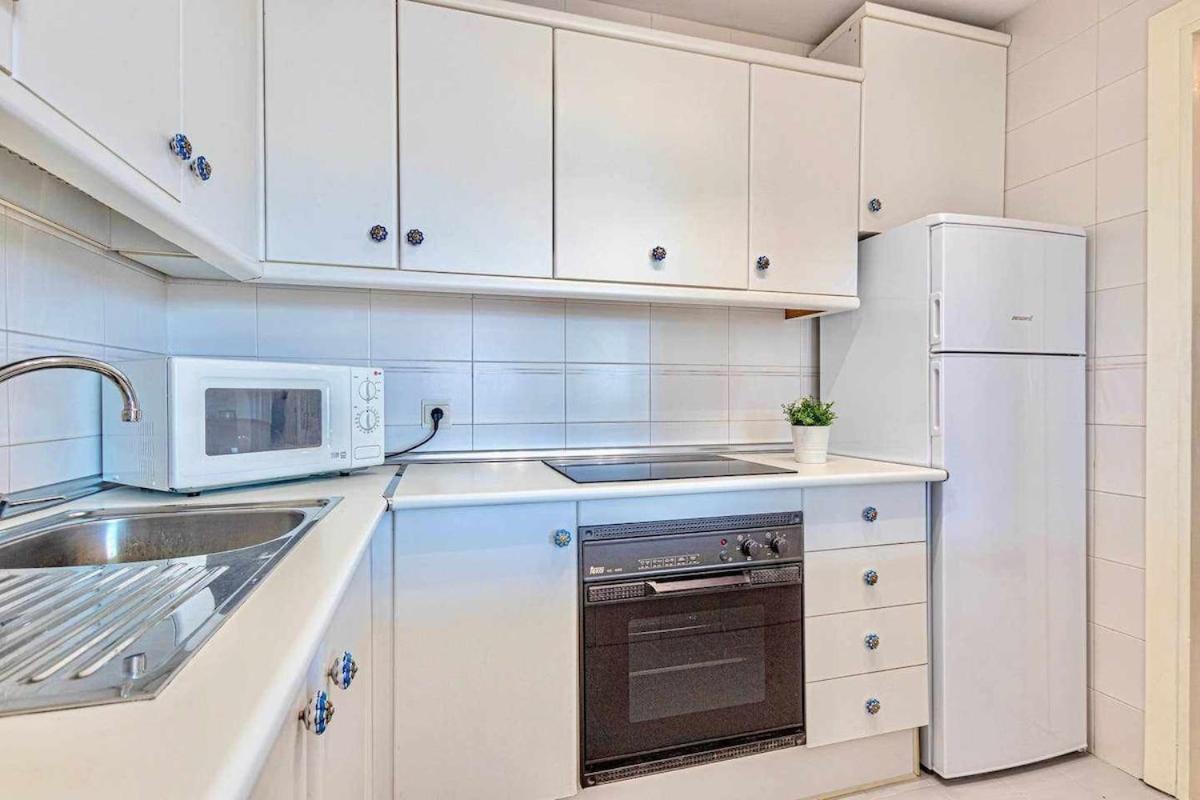 797 Holiday Rentals - Amplio Piso Para 4 En El Centro De Arroyo De La Miel Бенальмадена Экстерьер фото